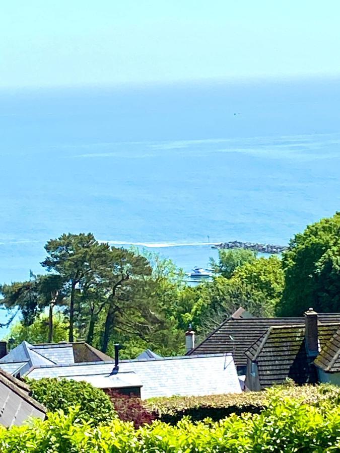 One Of The Best Properties In Lyme! Breathtaking Views Across The Whole Bay. 3 Stories With 2 Tier Veranda Around The Property. Sleeps 6 Lyme Regis Luaran gambar