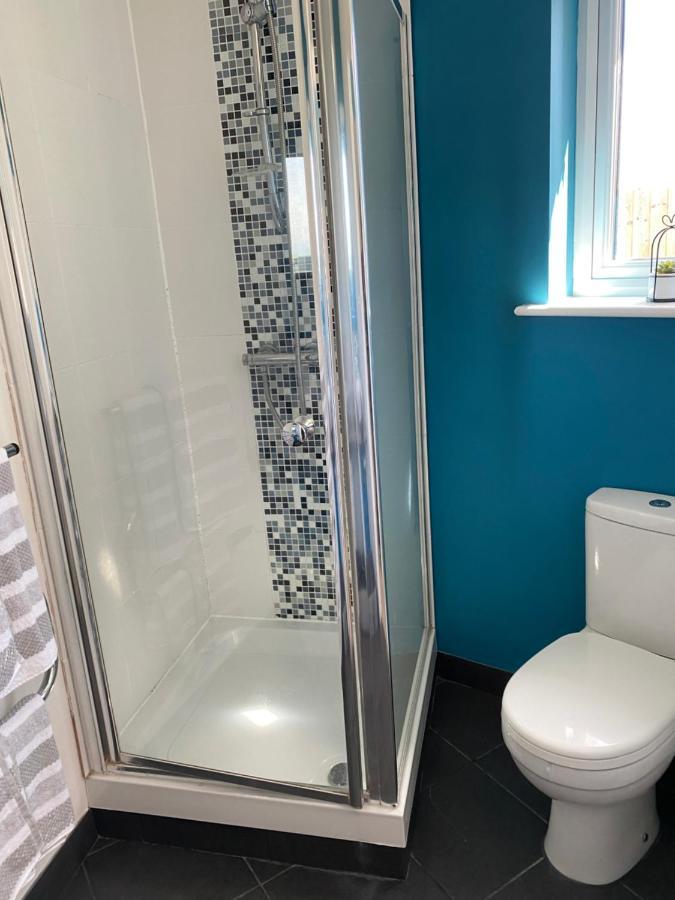 One Of The Best Properties In Lyme! Breathtaking Views Across The Whole Bay. 3 Stories With 2 Tier Veranda Around The Property. Sleeps 6 Lyme Regis Luaran gambar